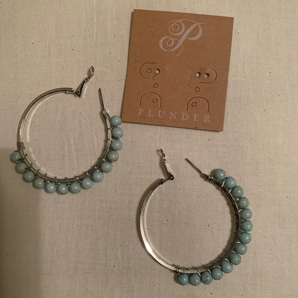 Plunder Hoop Earringa - Picture 6 of 6